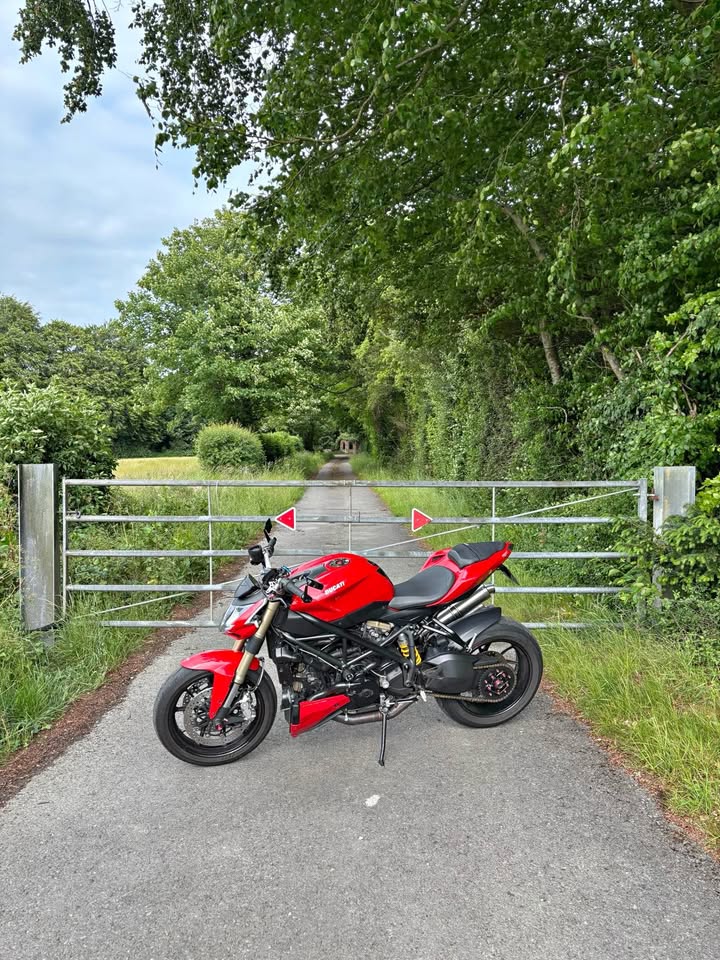 DUCATI Streetfighter 848