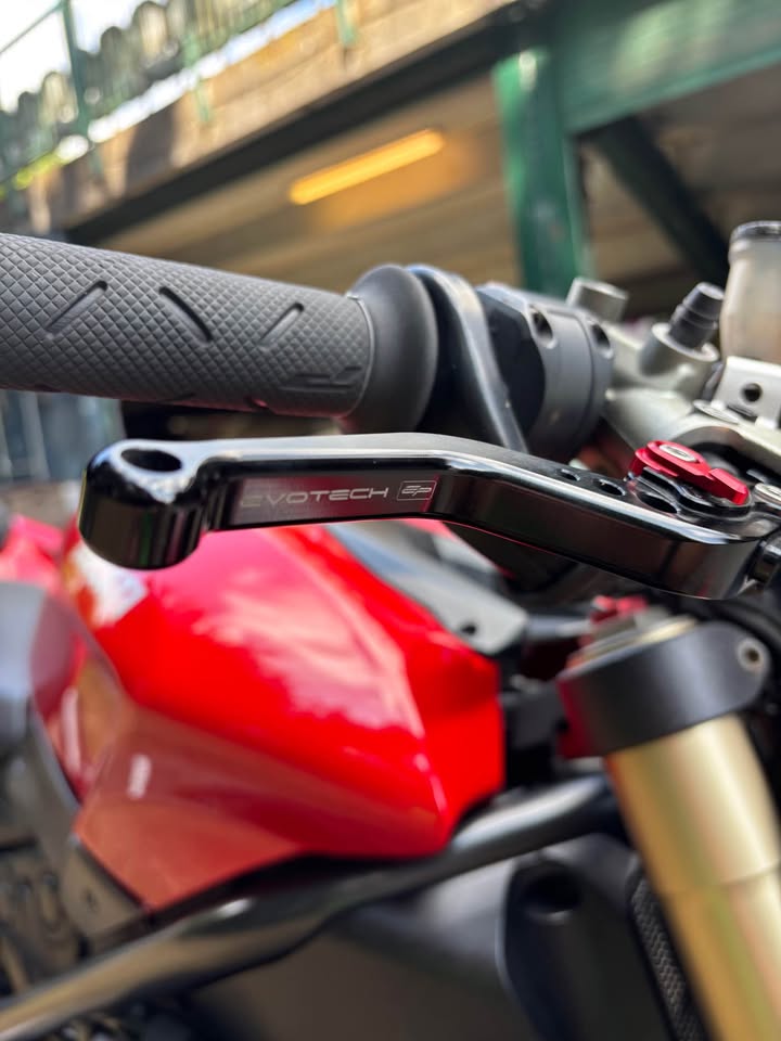 DUCATI Streetfighter 848 photo 7