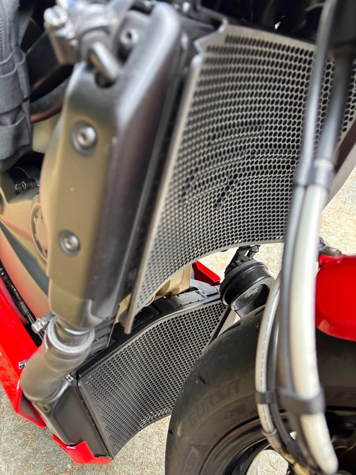 DUCATI Streetfighter 848 photo 8