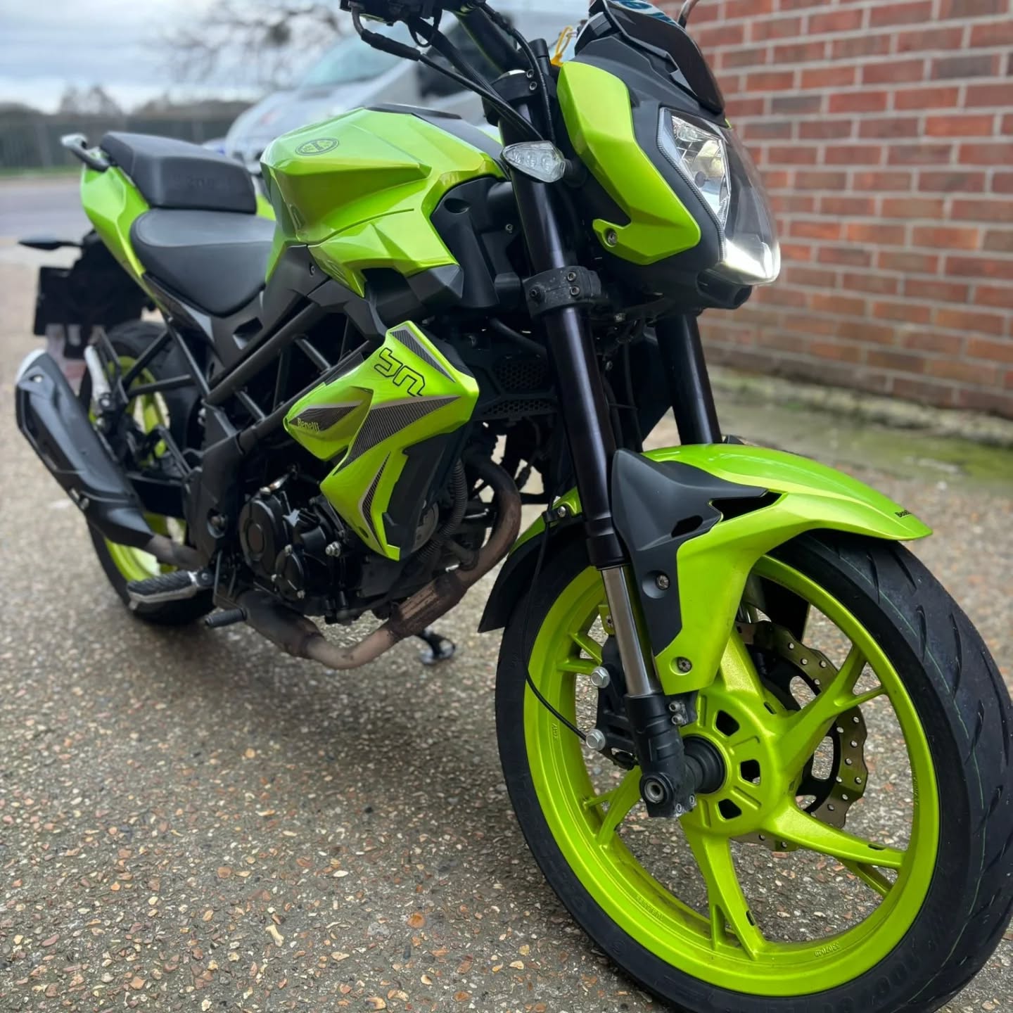 Benelli BN 125 photo 5