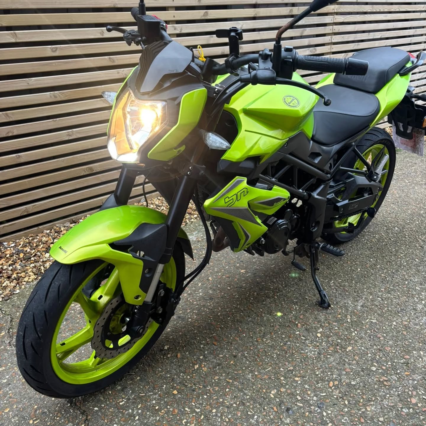 Benelli BN 125 photo 8